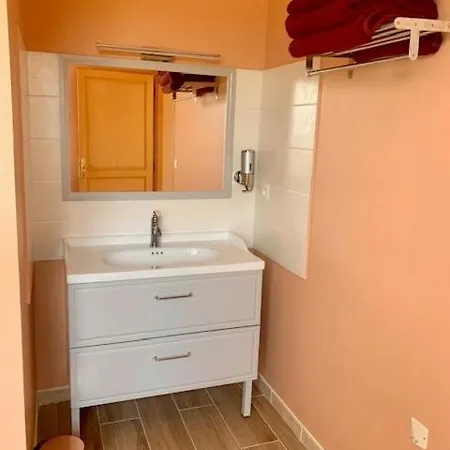 Le Petit Tardonne Bed and Breakfast